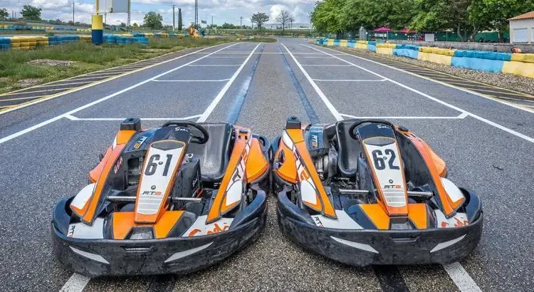 Kartfahren und Motorsport-Freizeitangebote
