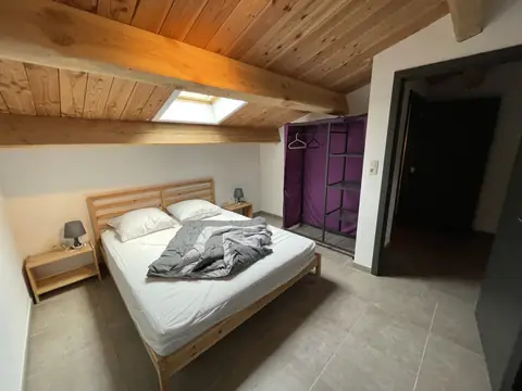 Zweites Schlafzimmer im Obergeschoss von Gîte 1